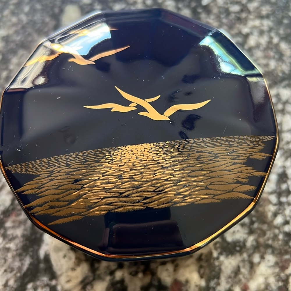 Otagiri “Seagull” Covered Trinket